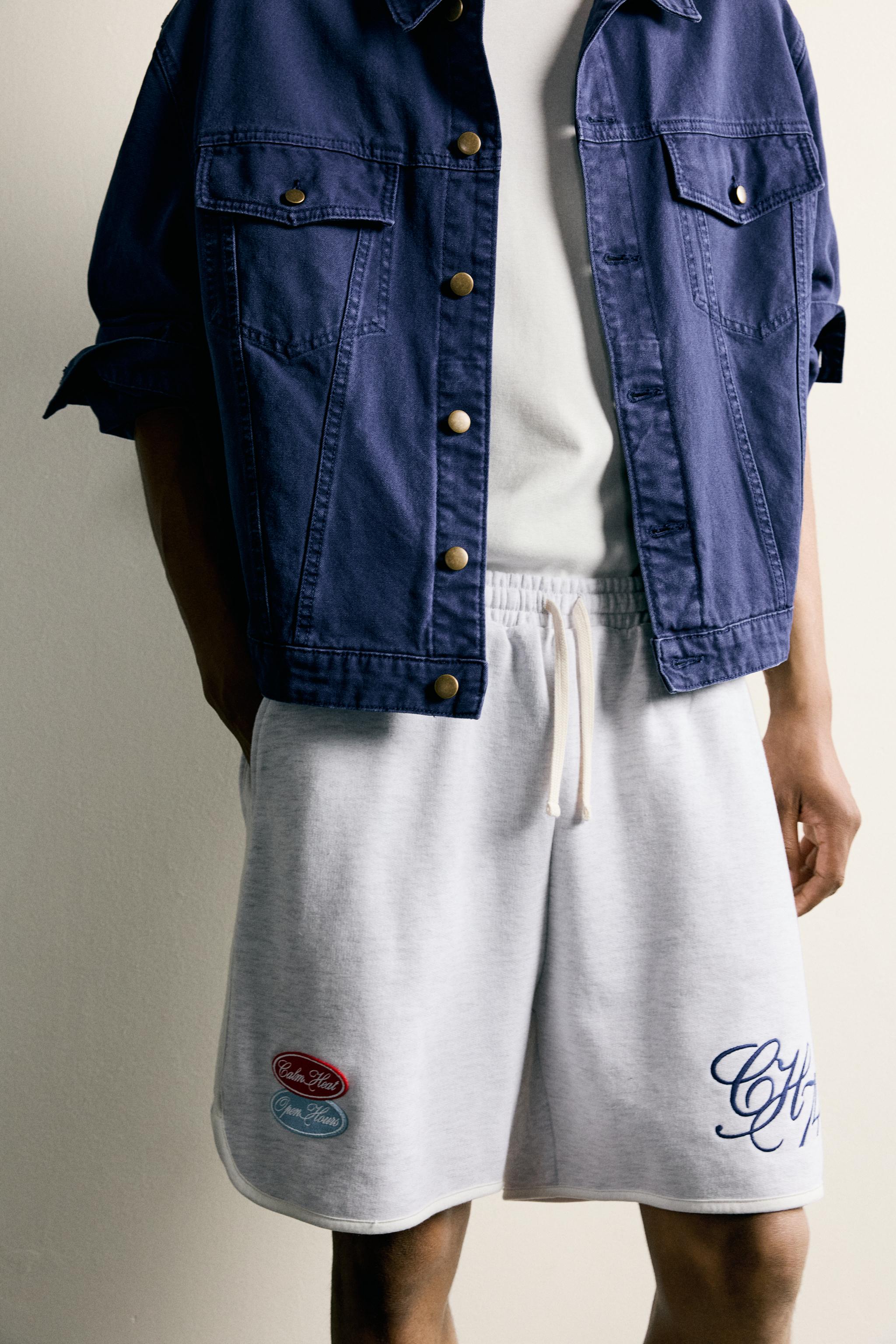 EMBROIDERED PATCH JOGGER SHORTS